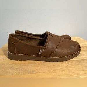 Bobs Skechers Shoes Womens 9.5 Chill Lugs Urban Spell Cabin Slip On 113352 Brown